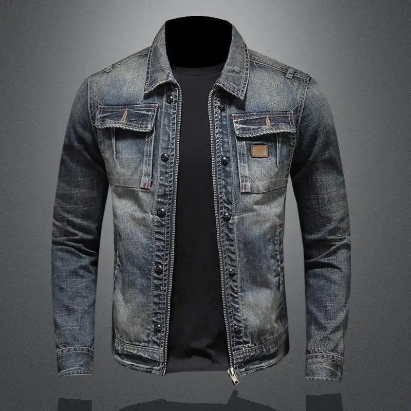 Stijlvolle heren spijkerjas in denim blauw met knoopsluiting en zakken