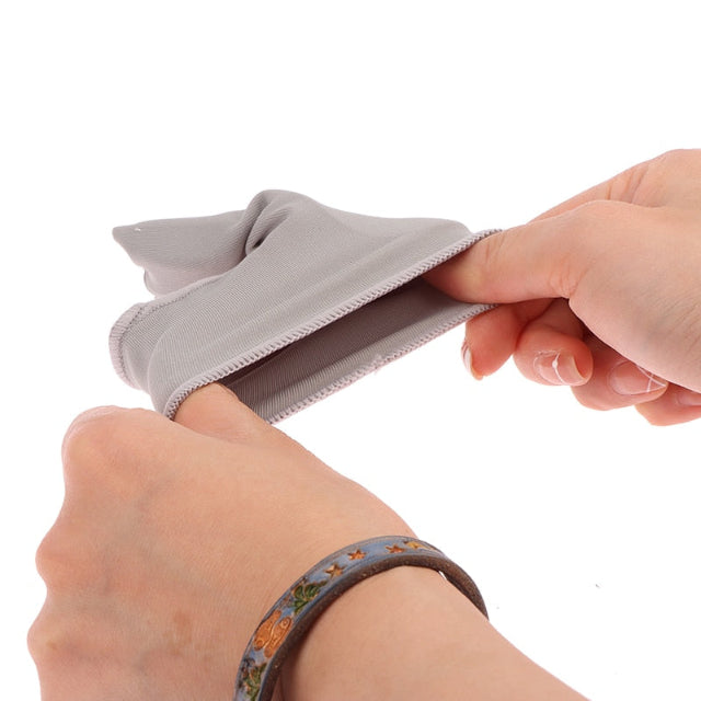 Innovatieve gelpad teenseparator voor medische en orthopedische correctie van bunions en hallux valgus.
