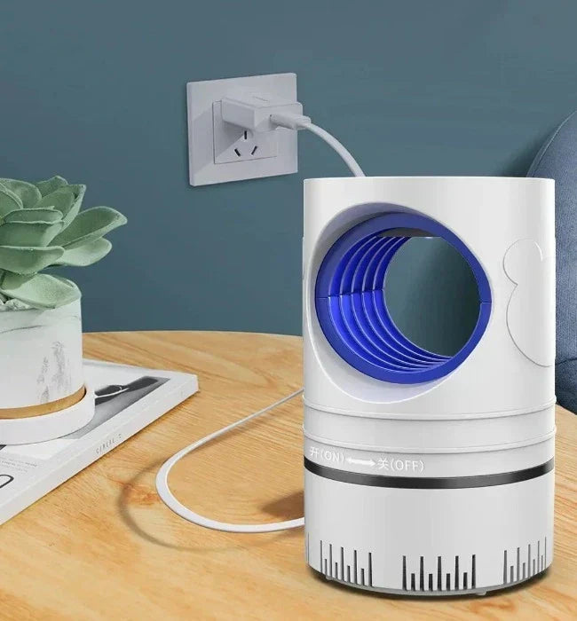 Zwarte elektronische muggenlamp, effectieve insectenverdelger voor huis en tuin.