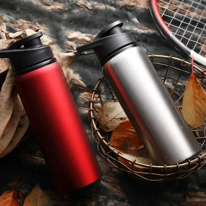 Details van de stevige dop op de robuuste unisex drinkfles
