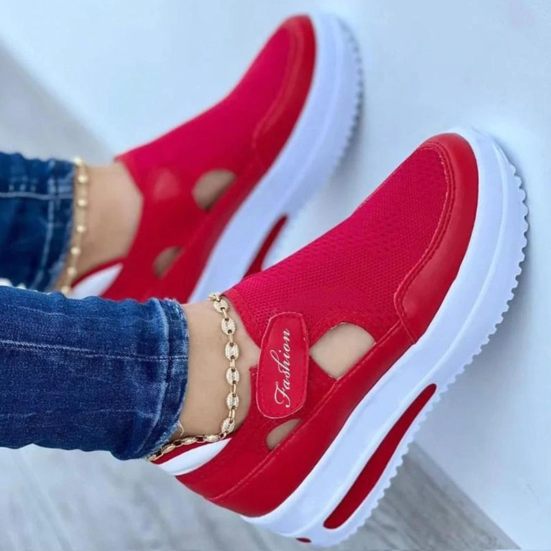 Trendy Sasa casual schoenen voor vrouwen, met een comfortabele pasvorm en opvallende hoogzool voor stijl.