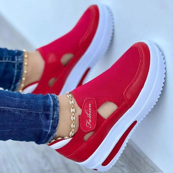 Trendy Sasa casual schoenen voor vrouwen, met een comfortabele pasvorm en opvallende hoogzool voor stijl.