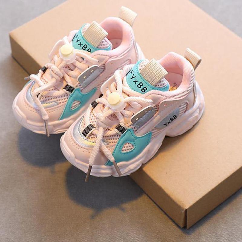 Duurzame sneakers voor kinderen in stijlvolle kleurcombinatie
