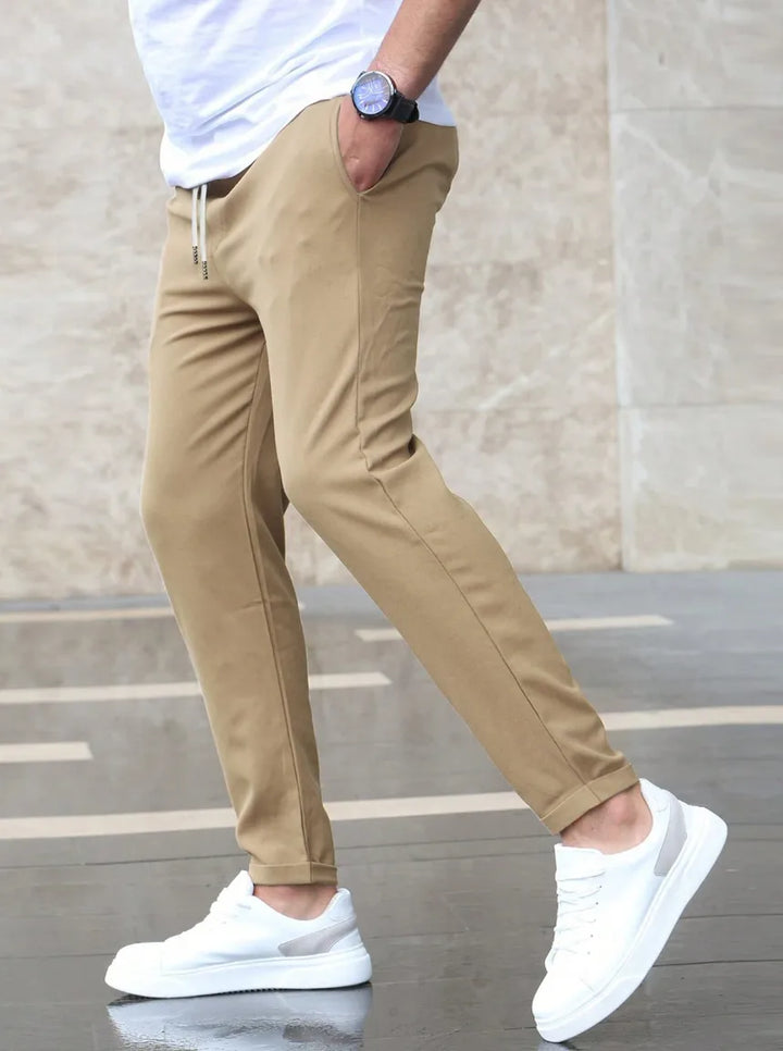 Stijlvolle tapered trousers voor heren in casual pasvorm voor dagelijks gebruik