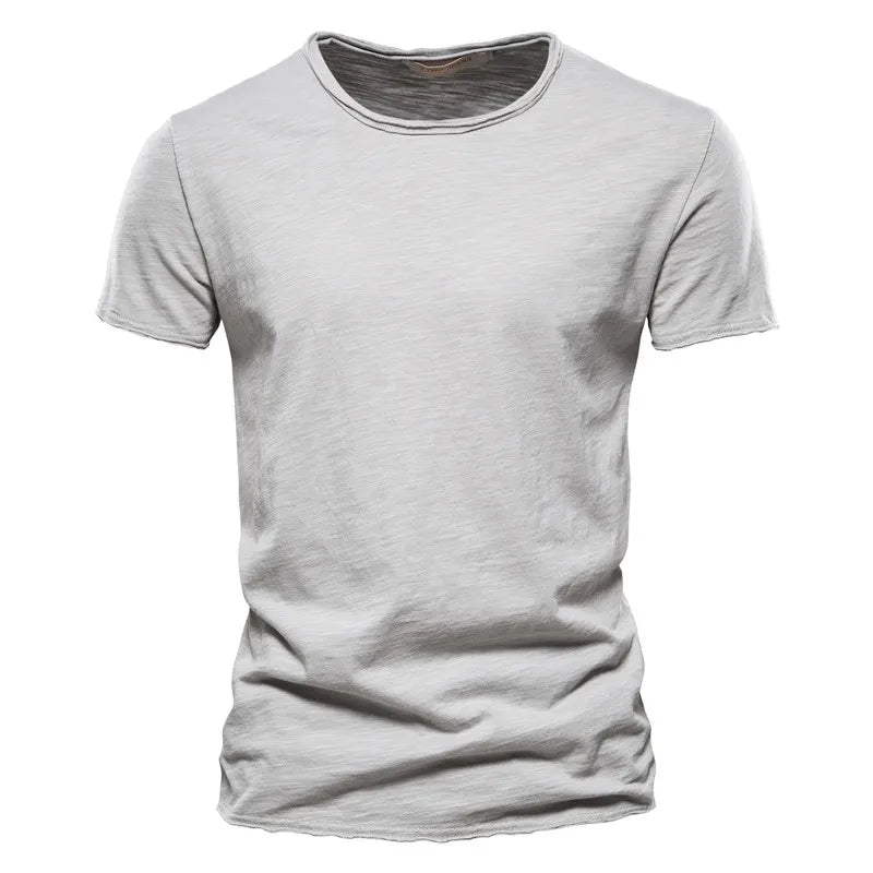 Grijs heren T-shirt, vooraanzicht, getailleerde pasvorm, zacht en ademend.