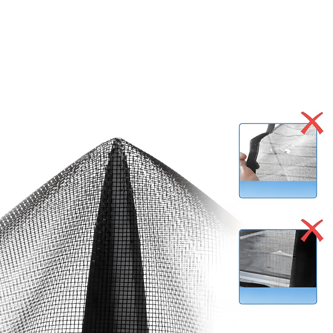 Huisdier passeert door zelfsluitend magnetisch deurmuggennet. Optimale insectenwering en frisse lucht in huis.