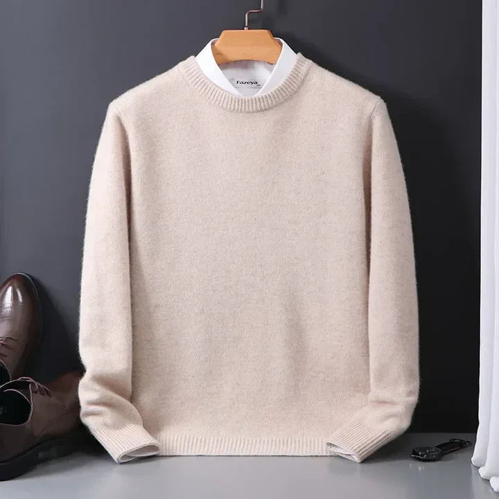 Premium zachte kasjmier heren trui. Ademend en warm, ideaal voor comfortabele winterkleding.