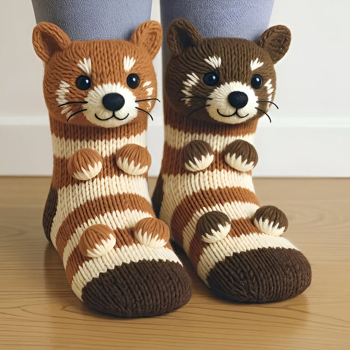 Paar pluizige dierensokken met 3D oortjes en antislip zool, ideaal als winter cadeau.