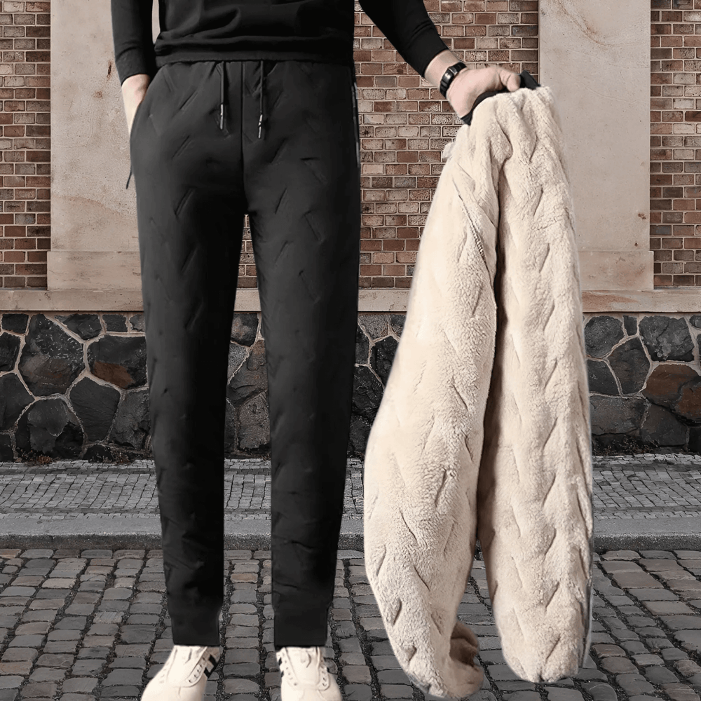 Close-up van de warme fleece binnenvoering en thermobroek