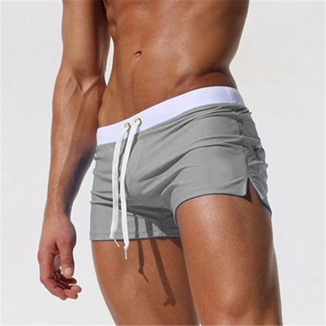 Moderne heren zwembroek met zachte binnenbroek voor extra comfort.