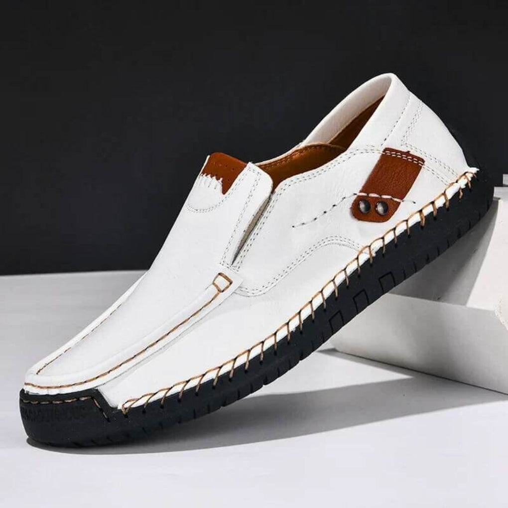 Orthopedische heren instapschoenen voor mannen, met actieve voetboogondersteuning en ademend comfort voor wandelen.