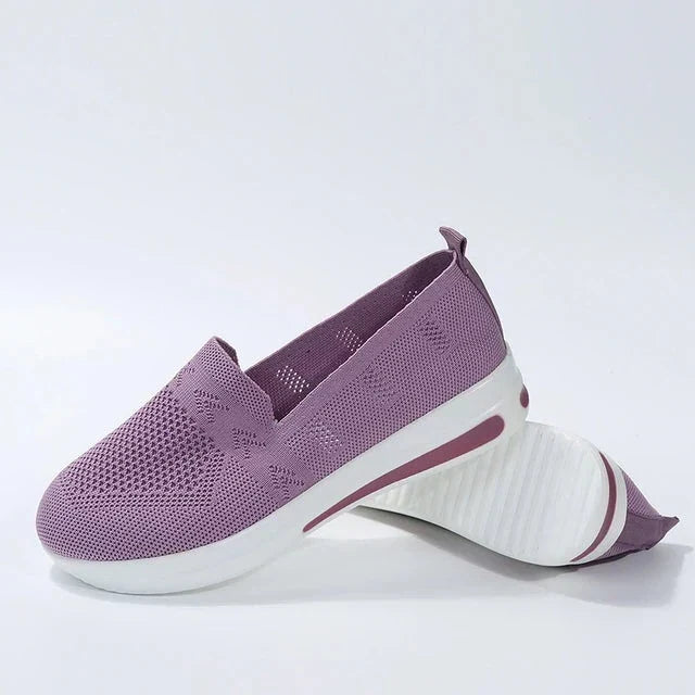 "Ademende orthopedische damessneakers, stijlvol ontwerp, brede neus, duurzame stof, perfect voor dagelijks comfort."