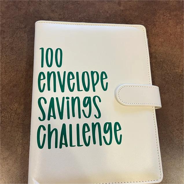 AchieveTrack 100 dagen planner, ideaal voor het bijhouden van spaardoelen en persoonlijke uitdagingen.