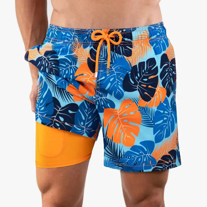 "Blauwe herenzwembroek, sneldrogend en stijlvol voor comfort op het strand of zwembad."