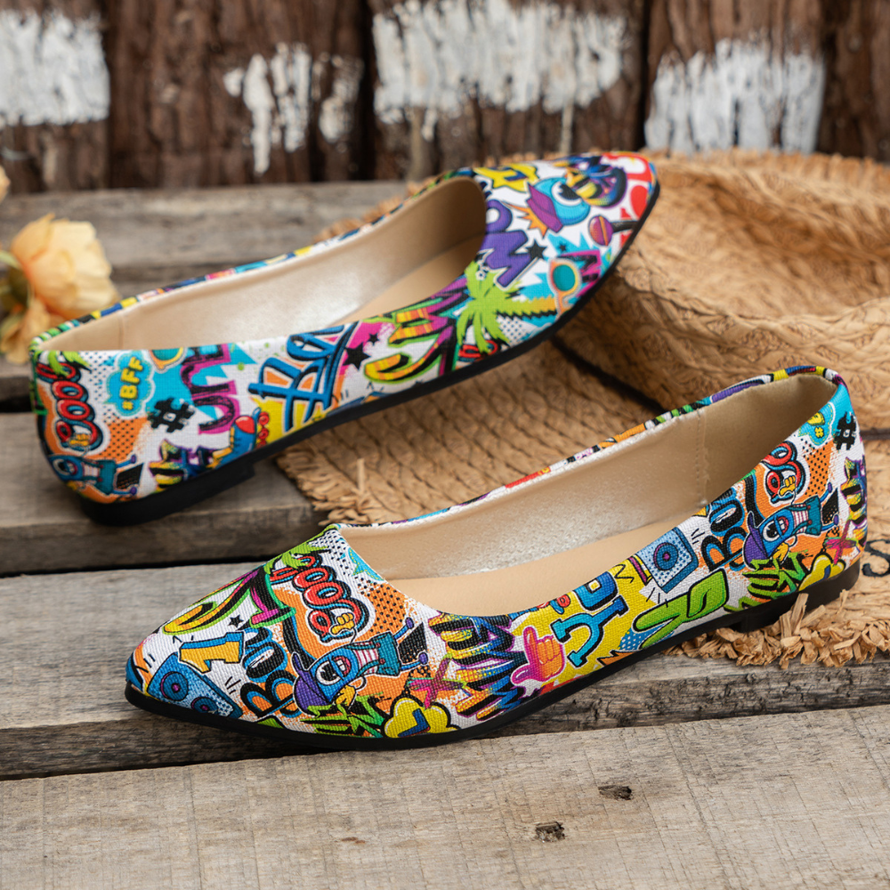 Blauwe platte damesschoenen, modieus en comfortabel, met ademend materiaal en slip-on ontwerp, ideaal voor de zomer.