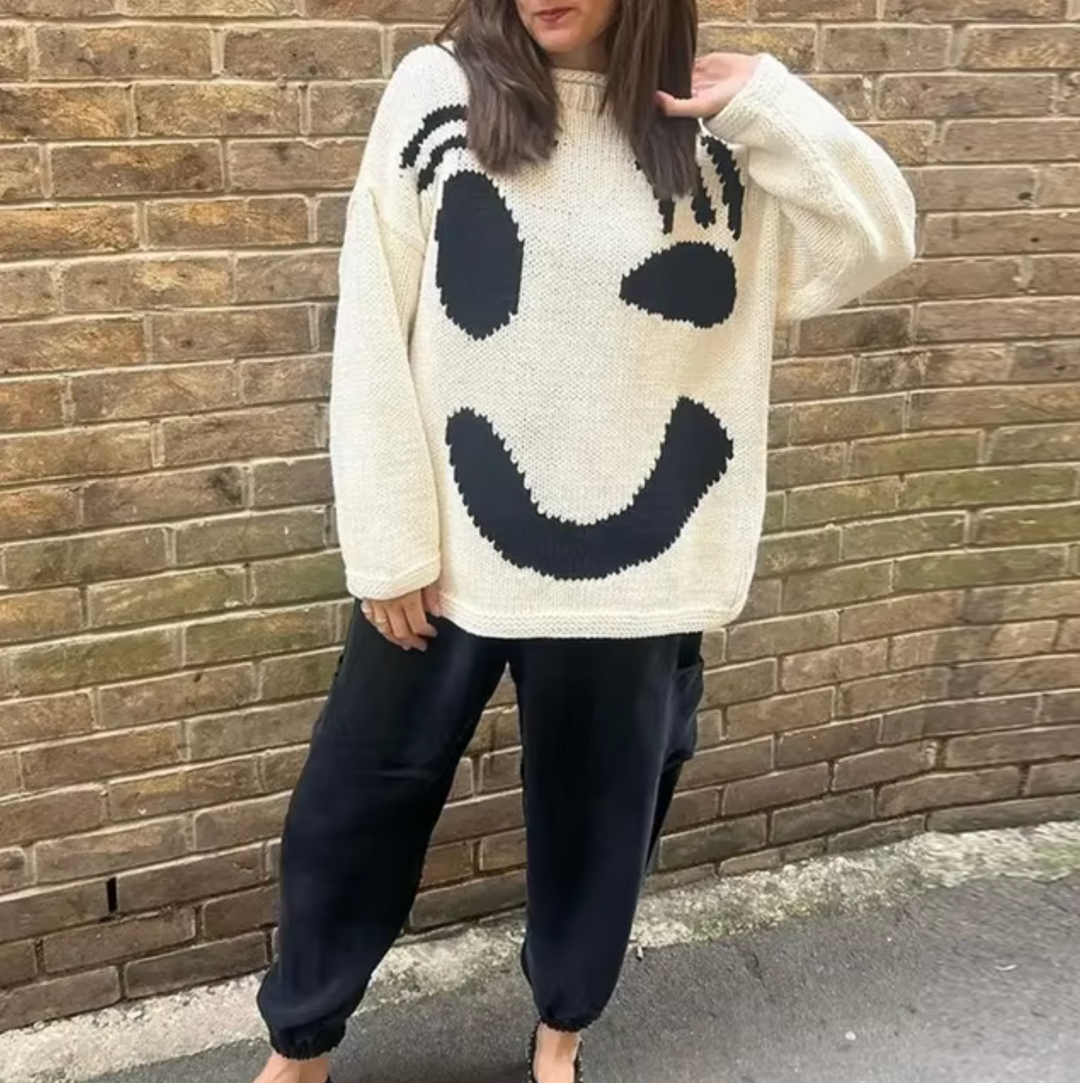 "Boho oversized trui met smile graphic, zachte katoenen stof, casual en trendy voor herfst en winter."