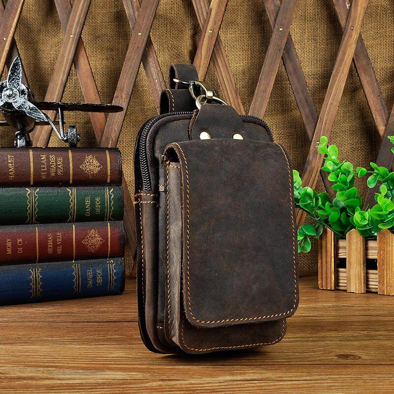Leren heren heuptas, waist pack of crossbody, van echt bruin leer.