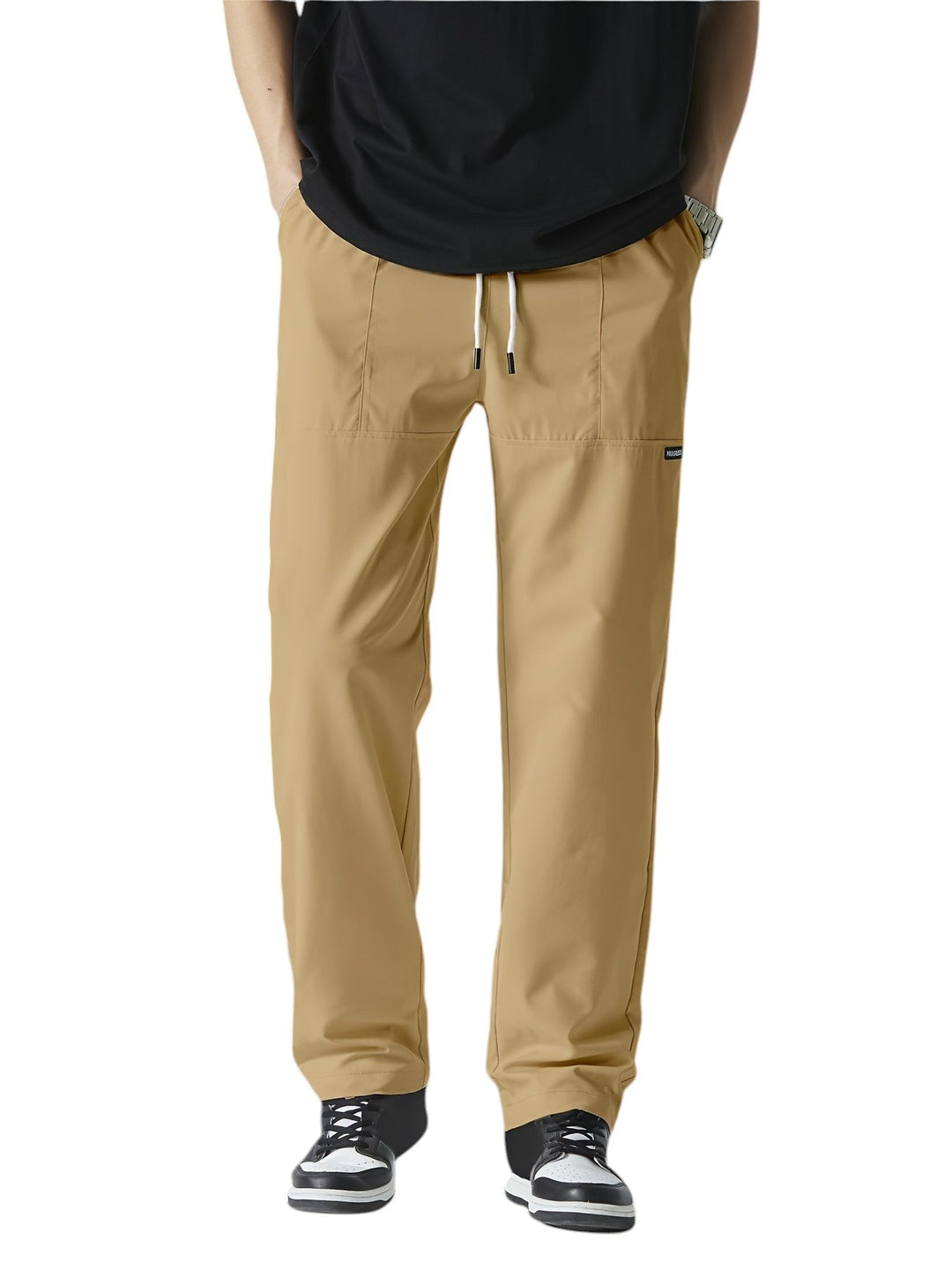 "Casual chique heren joggingbroek, donkergrijs, ademende stof, elastische tailleband met trekkoord, comfortabele pasvorm."