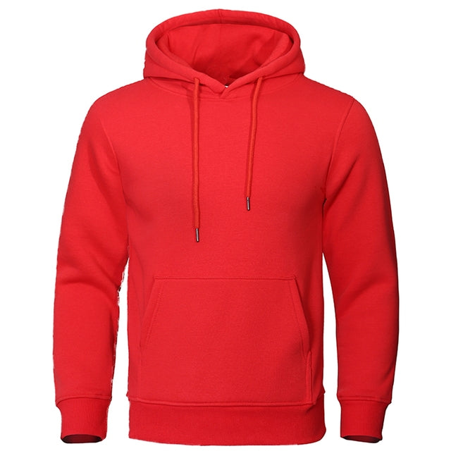"Casual heren hoodie met zachte fleece, capuchon en kangoeroezak; comfortabele pasvorm voor dagelijks gebruik."