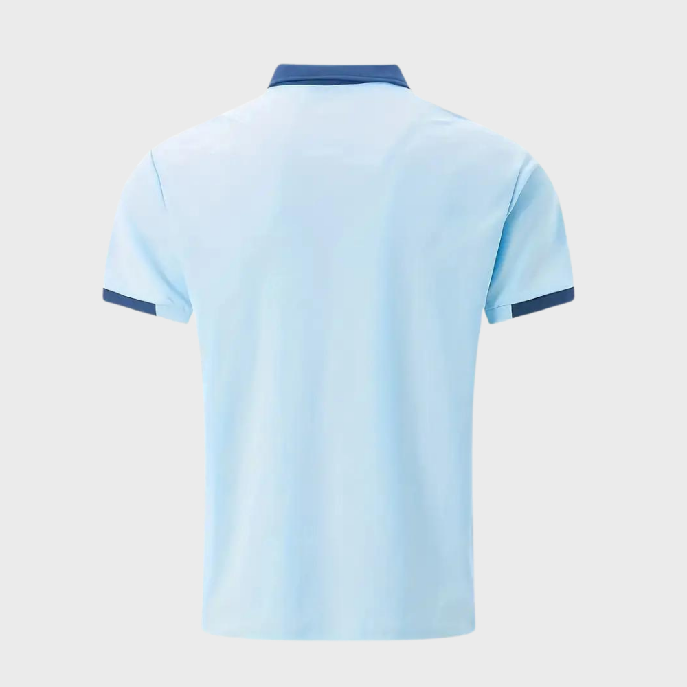 "Casual herenpolo in polyester, stijlvol ontwerp met knopen en korte mouwen, ademend en kreukbestendig."