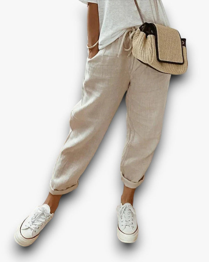 "Casual linnen broek voor dames, comfortabel en stijlvol, beige kleur, flatterend silhouet voor elke gelegenheid."