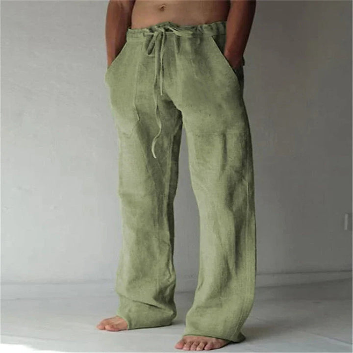 Nieuwe herenbroek van katoen-linnen mix. Ademende stof, perfect voor lente en herfst herenmode.