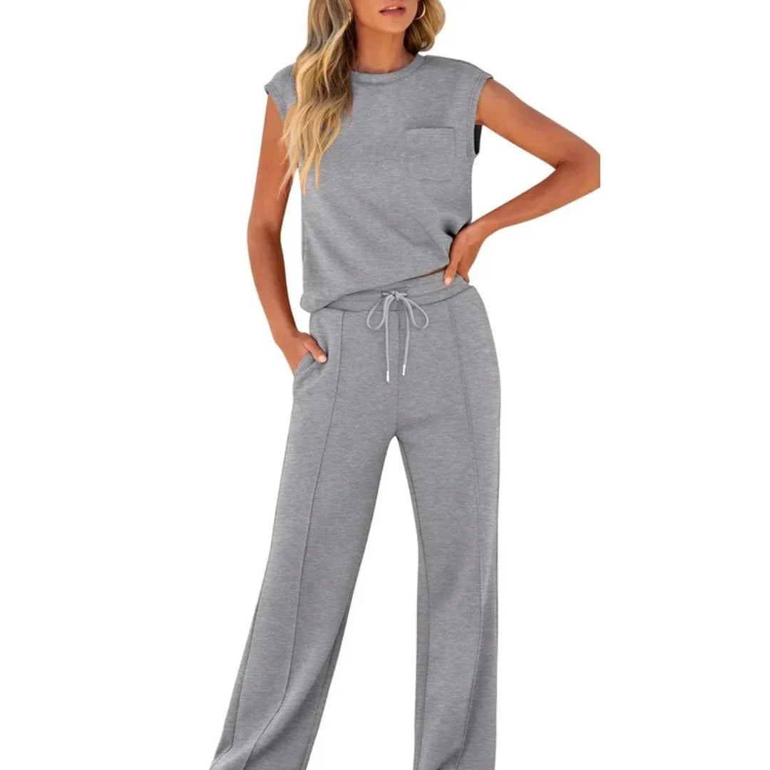 Dames loungewear set met mouwloze ronde hals top en wijde broek met verstelbaar trekkoord voor comfort.