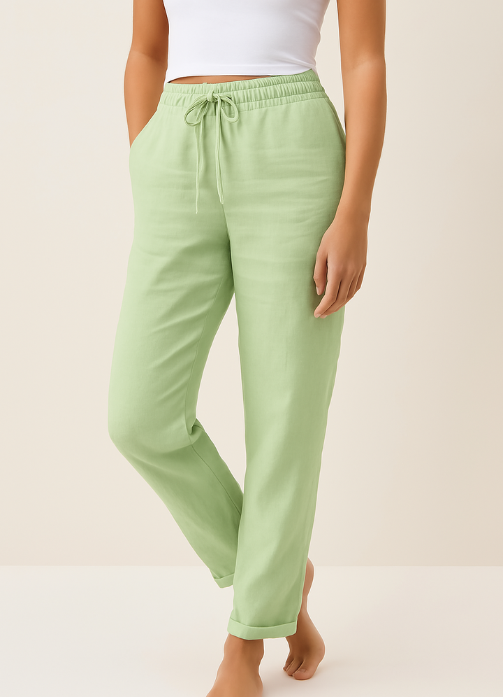Comfortabele damesbroek met elastische taille en rechte pijp, ideaal voor een casual of nette look.