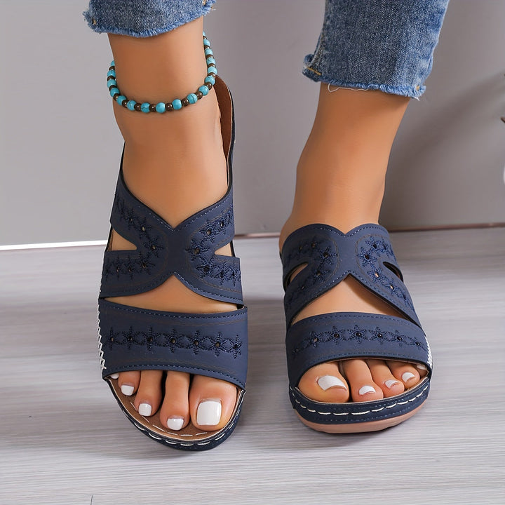 "Comfortabele Farida orthopedische sandalen bieden ondersteuning met gelzolen en stijl in blauw, lichtbruin, roze, zwart."