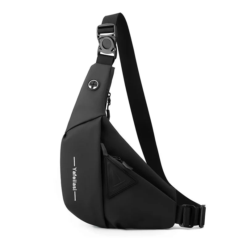 "Compacte heren crossbody tas, lichtgewicht en stijlvol, met verstelbare schouderband voor dagelijks handsfree gemak."