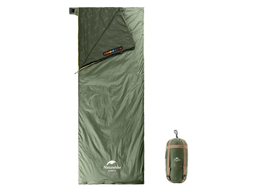 Groene unisex slaapzak, ultralicht en compact voor backpacking. Biedt essentiële warmte en comfort op de camping.