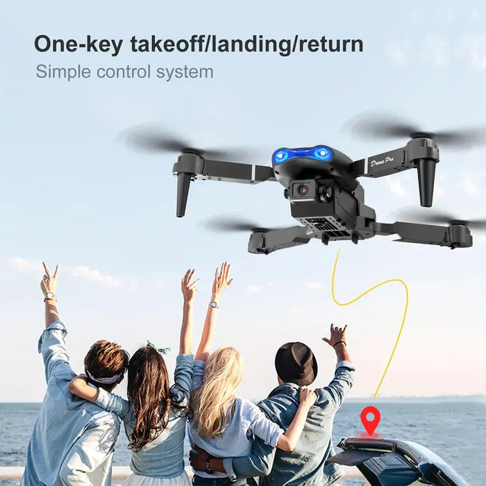 "Compacte opvouwbare drone met 720P HD camera; ideaal voor avontuurlijke luchtfotografie met 360-graden functies."