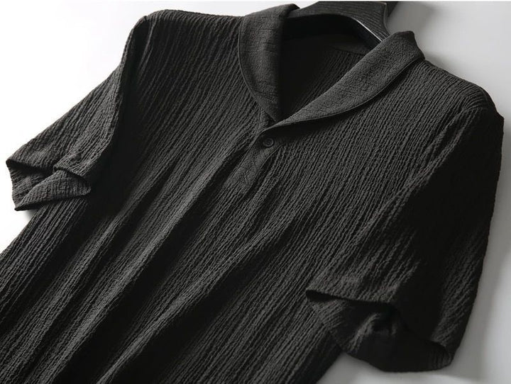 Elegante zwarte herenset, luchtig en comfortabel. Een veelzijdige kledingset voor elke man.