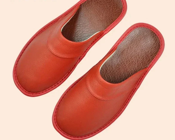 Essentiële heren pantoffels voor herfst en winter; bieden warmte en comfort als binnenhuisschoeisel.