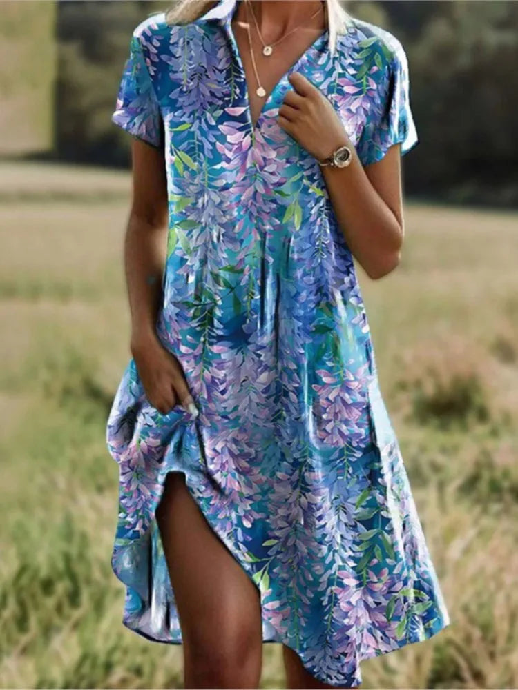 Comfortabele casual dames mini jurk met bloemenprint, overhemdkraag en V-hals. Ideaal voor de zomer.