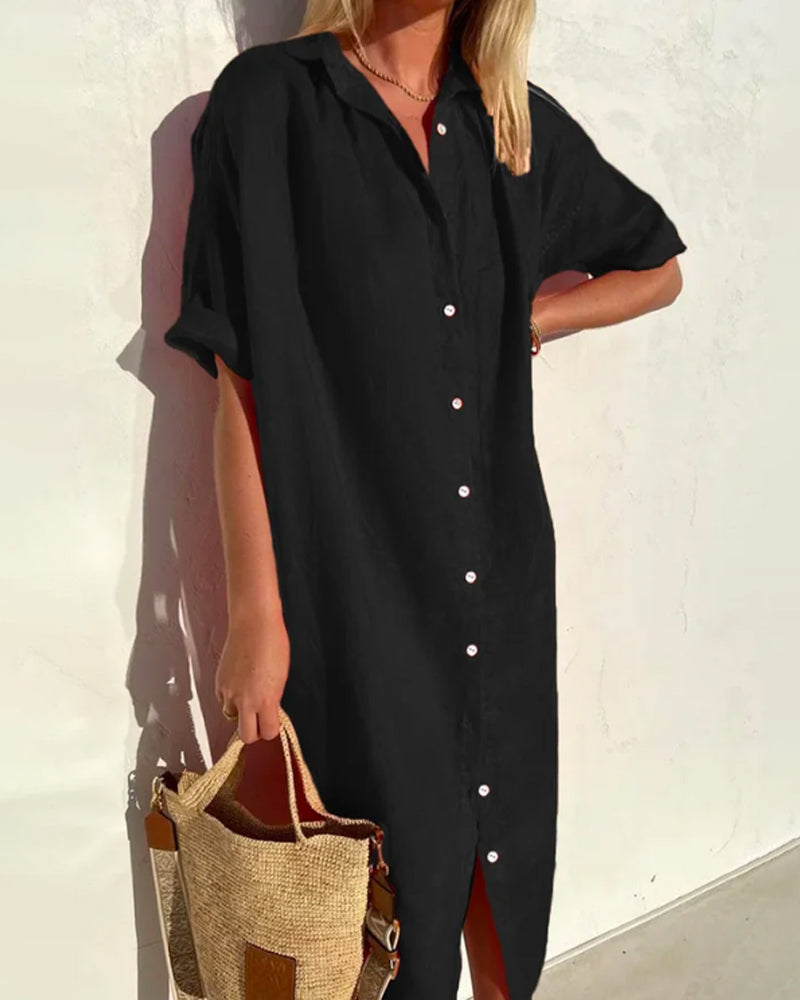 Achteraanzicht van de flatterende casual midi blouse jurk voor dames. Tijdloze zomerjurk.