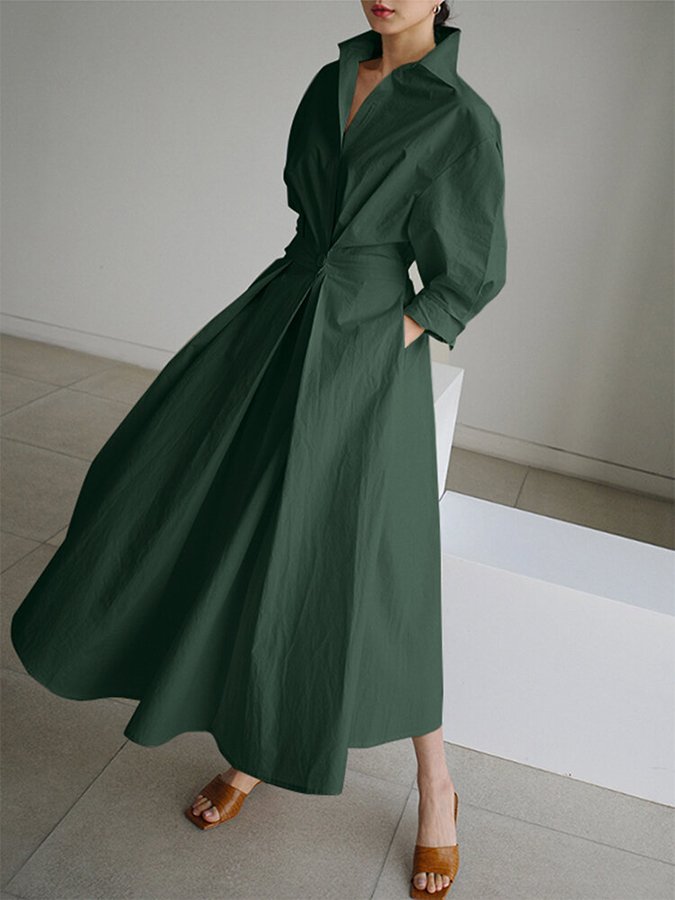 Chique retro damesjurk, elegant en comfortabel, de perfecte modieuze zomer- of feestjurk.