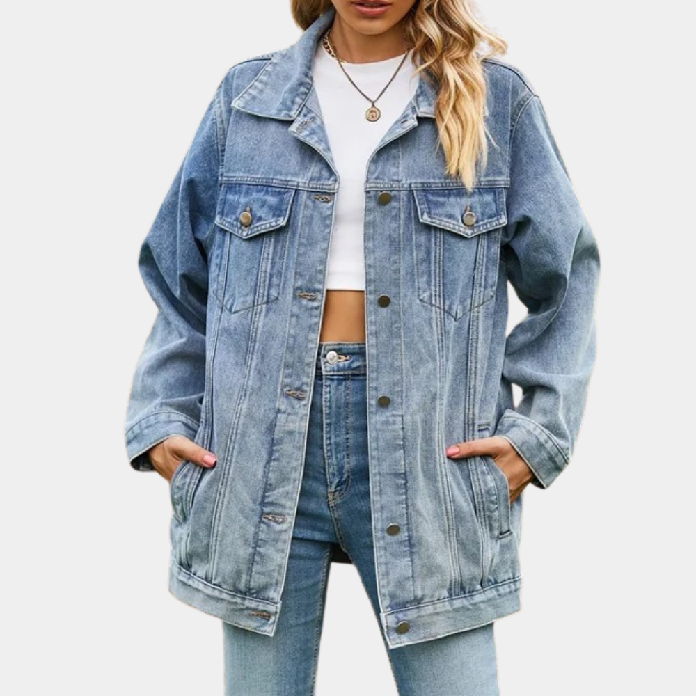 Dames denim zomerjack in blauw, stijlvol ontwerp met knopen en veelzijdige kleuren. Perfect voor casual en modieuze stijlen.
