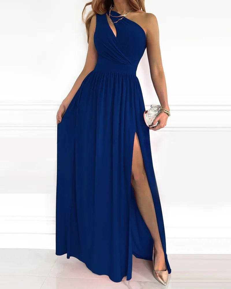 Stijlvolle avondjurk met one-shoulder design en korsetrug, perfect voor gala's en recepties.