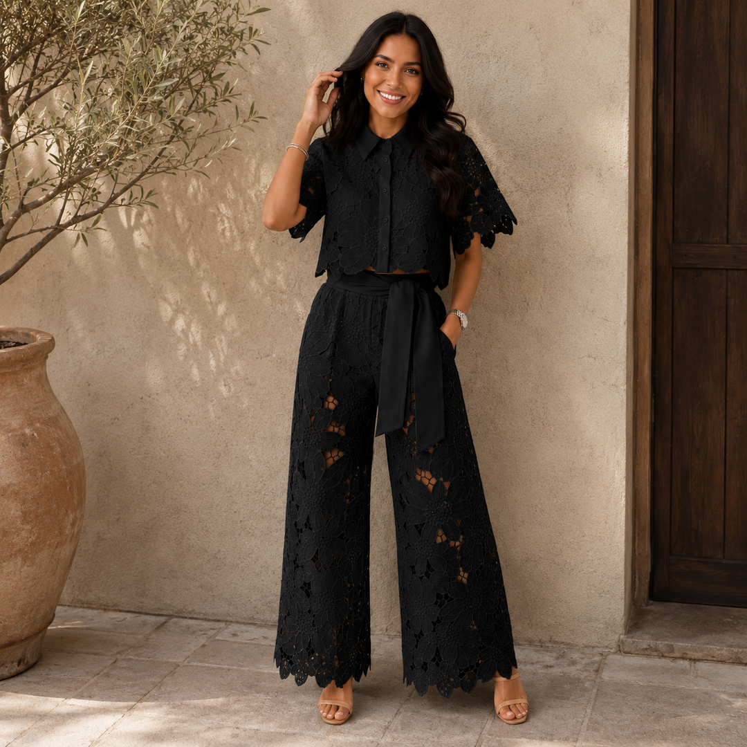 Luxe kanten set voor dames met bloemenkant en comfortabele wijde broek