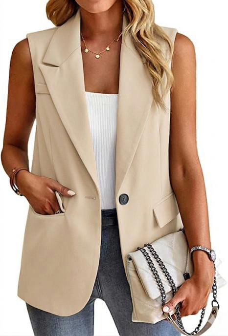 Trendy dames mouwloze blouse met blazer look. Deze elegante top is een must-have voor een moderne en chique damesmode collectie.