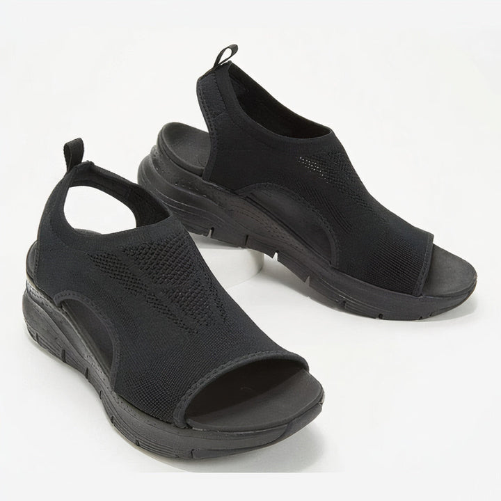 "Dames orthopedische sandalen, blauw, met enkelband. Zomerse stijl, comfort en ondersteuning voor dagelijks gebruik."