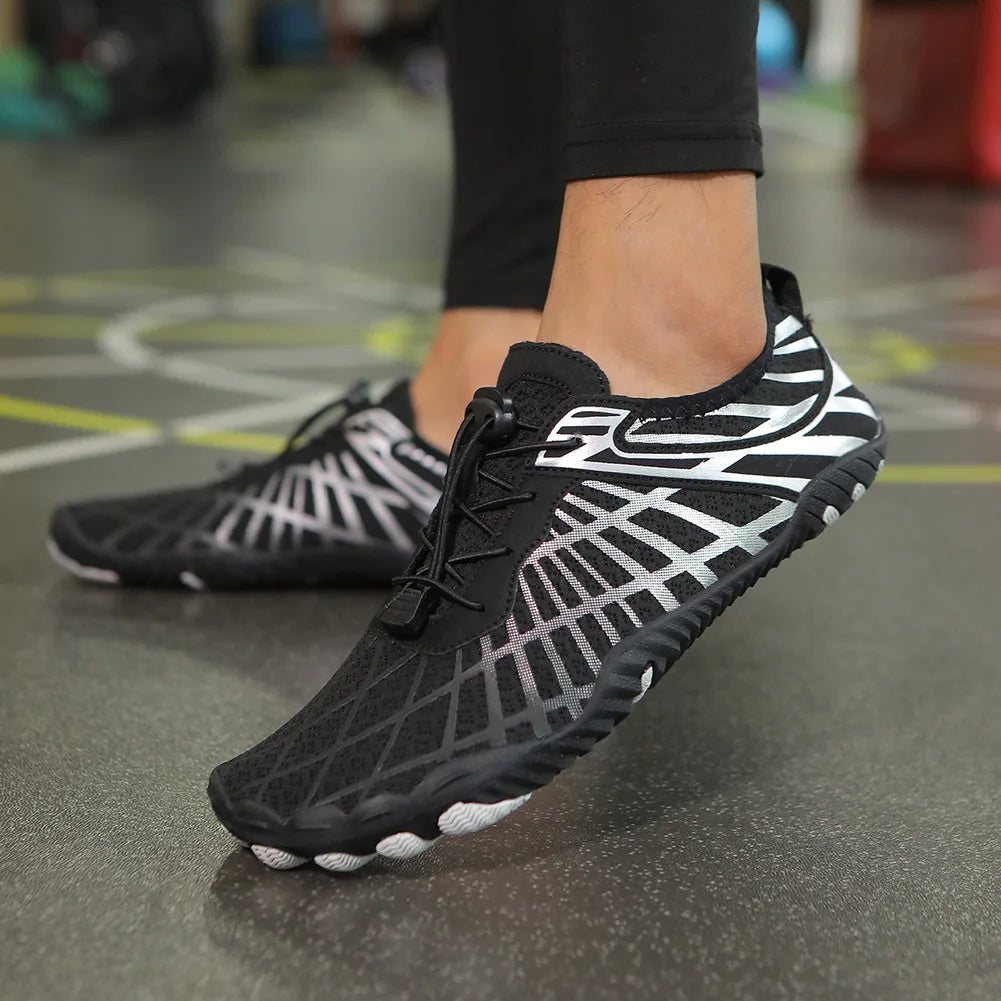 "Dameswaterschoenen ademend sneldrogend met grip, flexibel lichtgewicht ontwerp en anti-slipzool voor wateravonturen."
