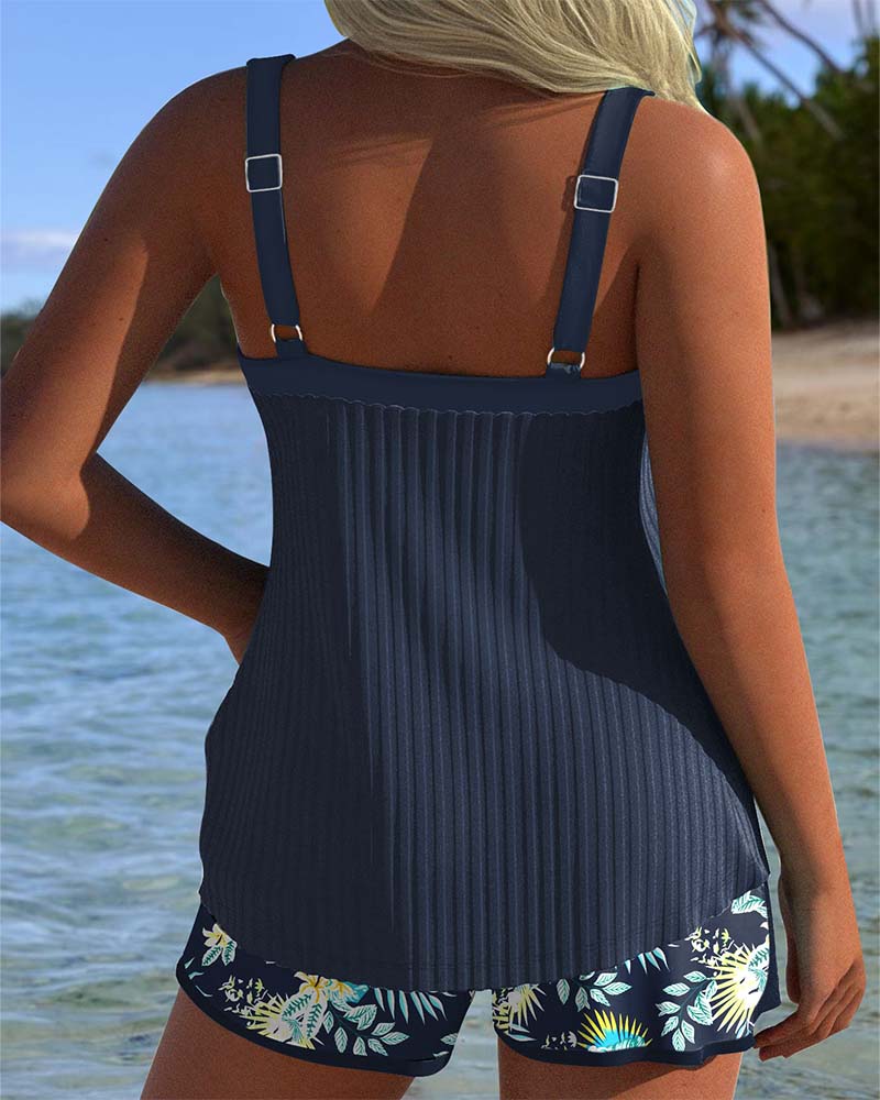Comfortabele dames tankini set Luna, perfect voor zelfverzekerde zwemdagen, ook verkrijgbaar in zwart.