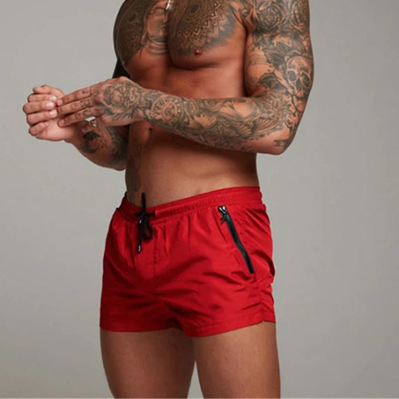 Heren zwemkleding met stretch en sneldrogende eigenschappen, ideaal voor sportief gebruik en ontspanning.