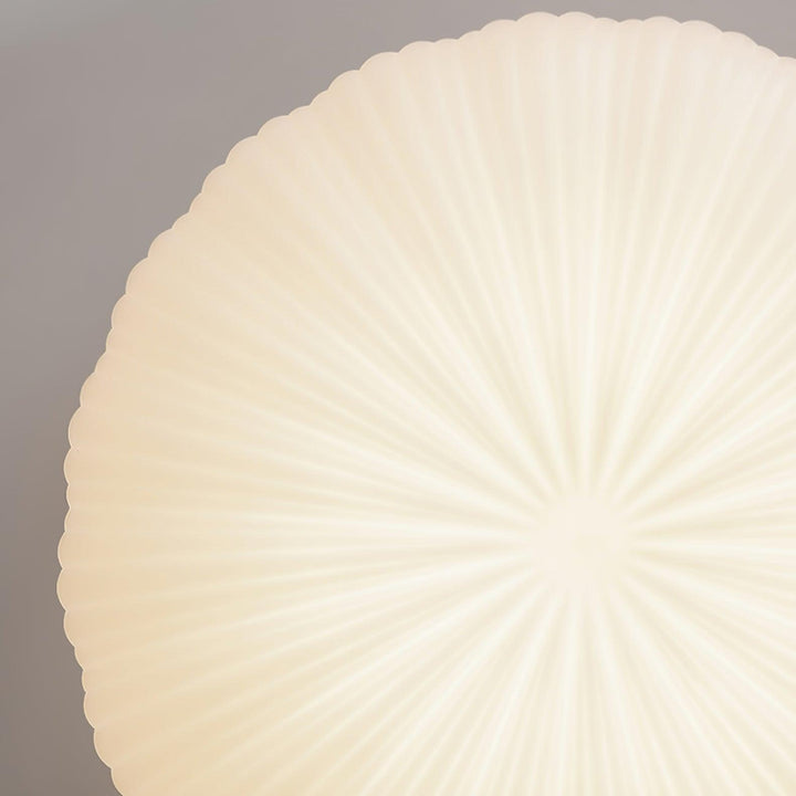 "Dimbare Filomena Luxe plafondlamp met modern design, LED-verlichting en afstandsbediening, ideaal voor elegante interieurs."