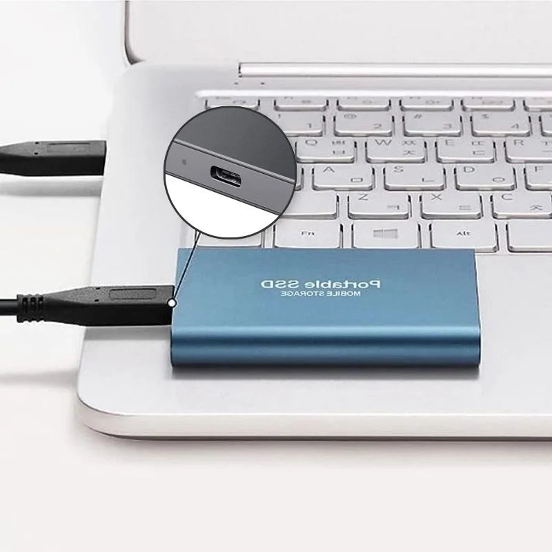 Compacte, ultrasnelle draagbare SSD, ideaal voor onderweg; veilige dataopslag in zakformaat.