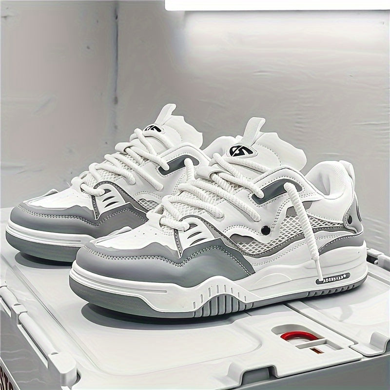 "Dynamisch ontworpen Ryker sneakers, ademend en comfortabel voor moderne mannen; sportieve, eigentijdse look."