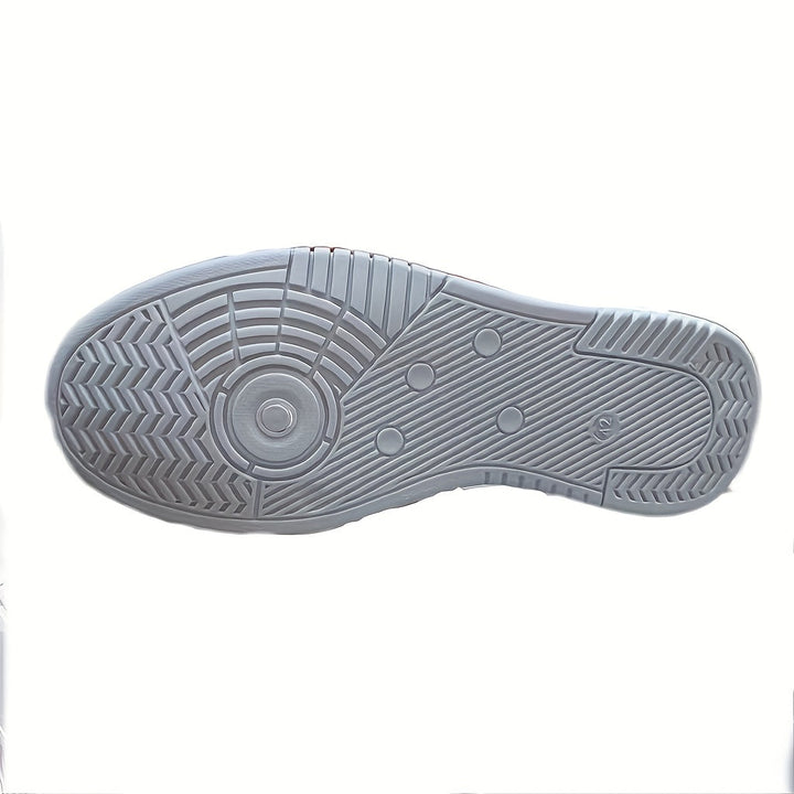 "Dynamisch ontworpen Ryker sneakers, ademend en comfortabel voor moderne mannen; sportieve, eigentijdse look."