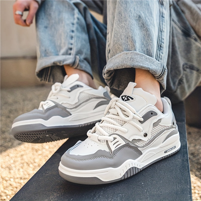"Dynamisch ontworpen Ryker sneakers, ademend en comfortabel voor moderne mannen; sportieve, eigentijdse look."